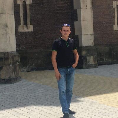  ,   Vitalii, 31 ,   ,   