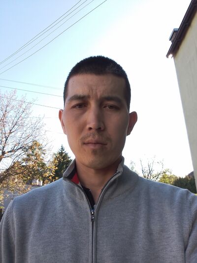  Chorzow,   , 32 ,   ,   