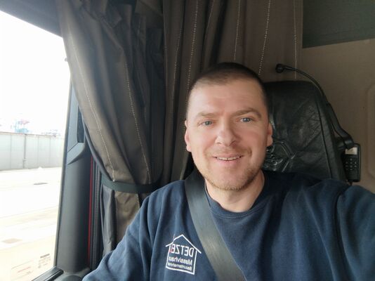  Frankfurt am Main,   Waldemar, 44 ,   ,   