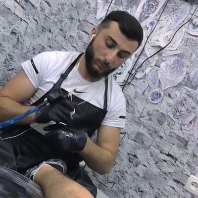  ,   Ash, 28 ,   ,   