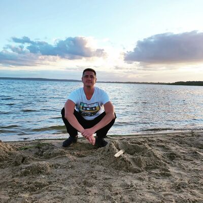 ,   Ruslan, 38 ,   ,   , c 