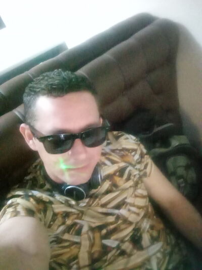  ,   Eduard , 43 ,   ,   , c 