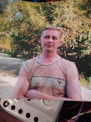  ,   Oleg, 56 ,   ,   