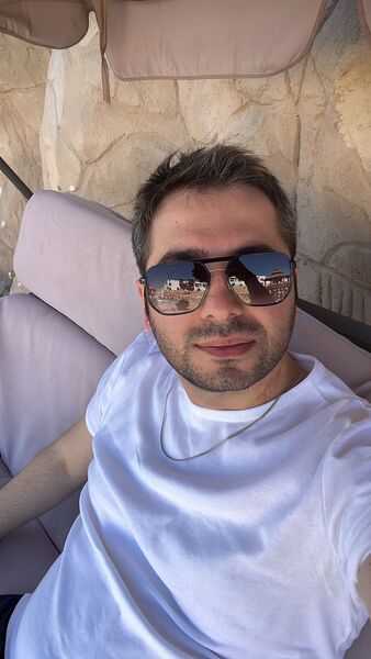 ,   Mustafa, 33 ,  