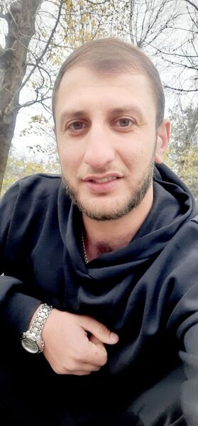  ,   Ali, 35 ,   ,   