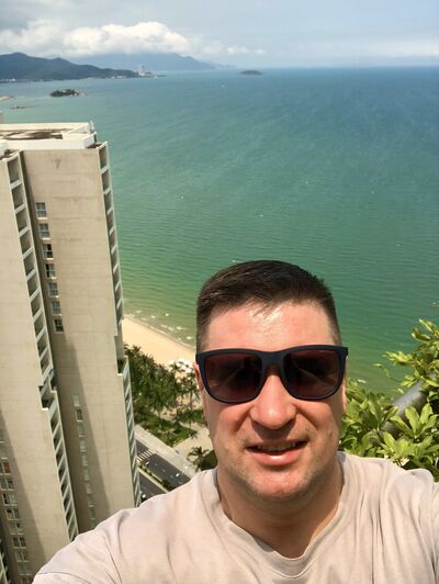  ,   Aleks, 42 ,   ,   