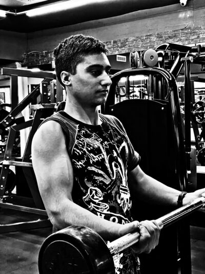  ,   Artyom, 20 ,   ,   