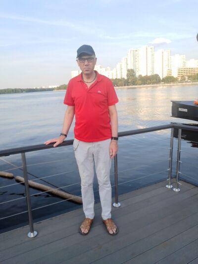  ,   Viktor, 57 ,   ,   