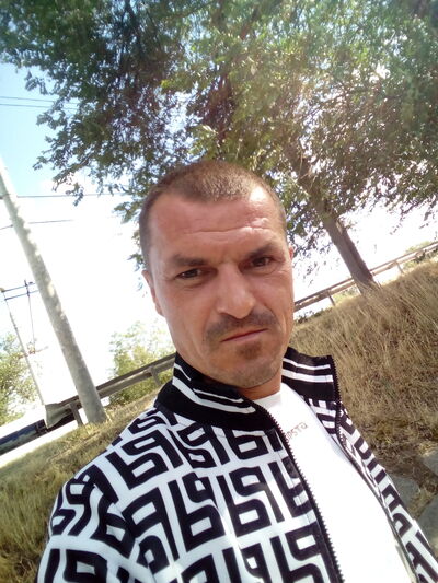   ,   Santa, 37 ,   ,   