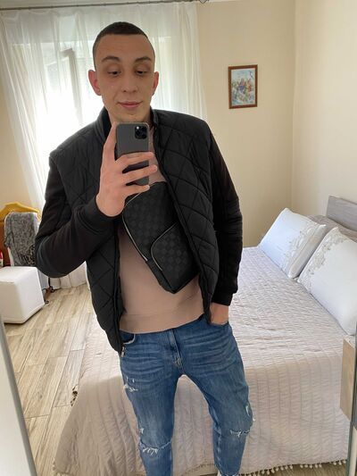  ,   Eduard, 26 ,   ,   