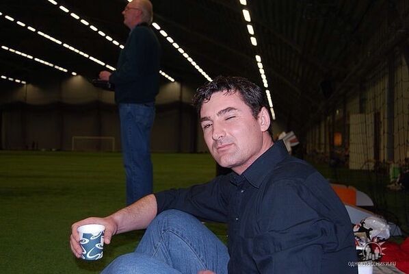  ,   Victor, 46 ,   ,   , c 