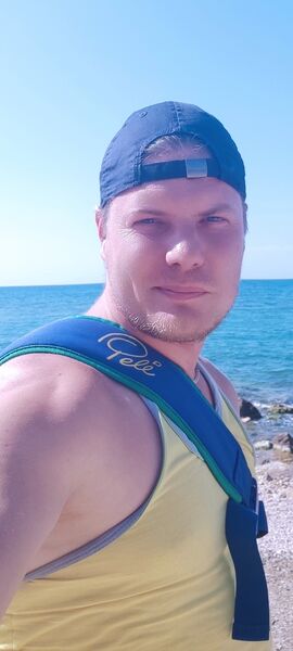  ,   Artem, 35 ,   ,   