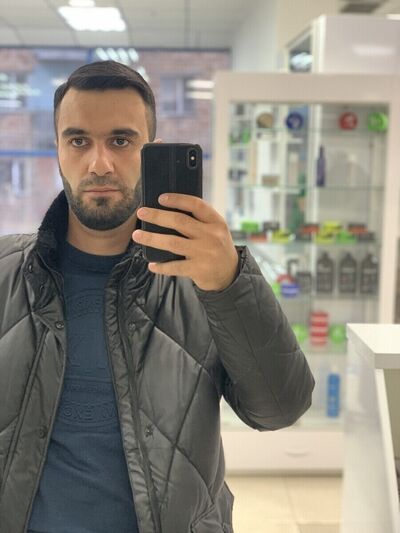  ,   Alik, 44 ,   