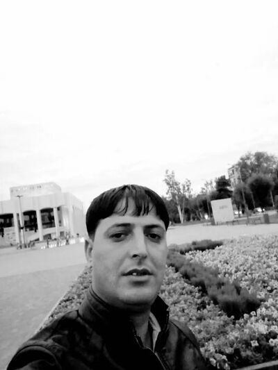  ,   Alek, 39 ,   ,   