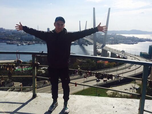  ,   Ivan, 32 ,   ,   , c 