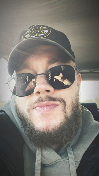  -,   Artem, 31 ,   