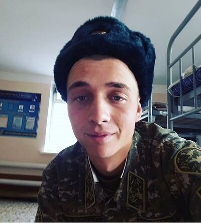  ,   Artur, 27 ,   ,   , c 