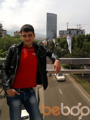  ,   Alan, 39 ,   