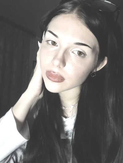  ,   Angela, 19 ,   
