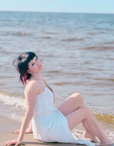  ,   Kira, 33 ,   ,   