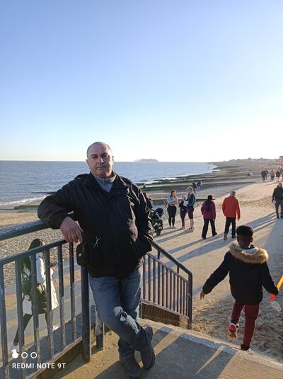  ,   Sasha, 58 ,   ,   