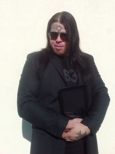  ,   Markuc, 32 ,   ,   , c 