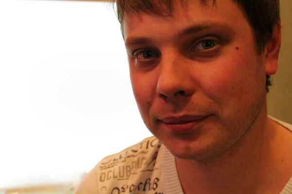  ,   Llarik, 40 ,   