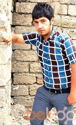  ,   Zamiq, 33 ,   