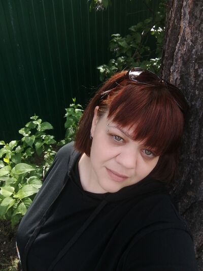  ,   Anna, 36 ,  