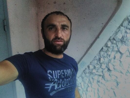  ,   Artur, 38 ,   ,   , c 