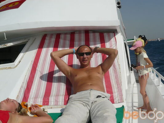  ,   Max, 49 ,   