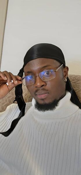  ,   Steve, 28 ,   ,   