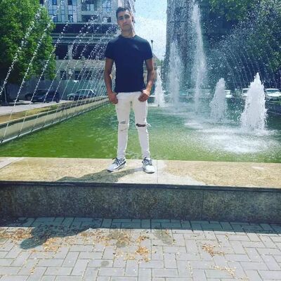  ,   Alex, 24 ,   ,   