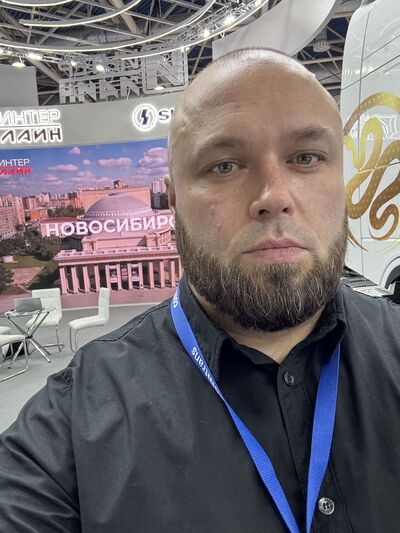  ,   Ruslan, 40 ,   ,   