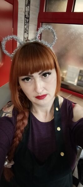  ,   Marina, 43 ,   c 