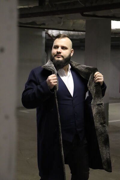  ,   Denis, 32 ,   ,   , c 