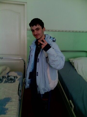  ,   Artur, 29 ,   ,   , c 