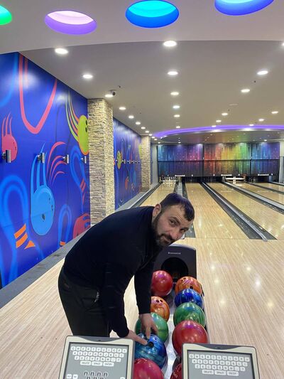 ,   Erik, 37 ,   ,   