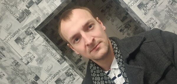  ,   Amerikanec, 33 ,   ,   