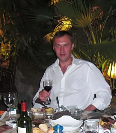  ,   Garik, 48 ,   ,   