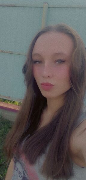  ,   Anna, 21 ,   ,   