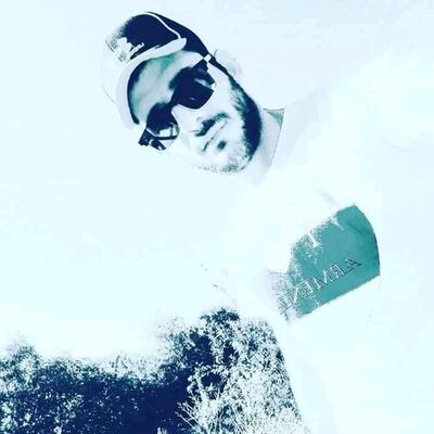  ,   Narek, 30 ,   ,   , c 