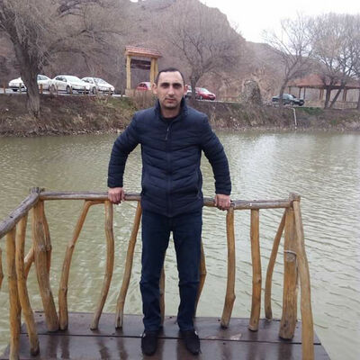 ,   Serge, 42 ,   ,   , c 