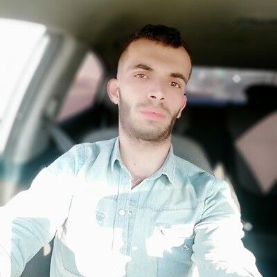 ,   Narek, 31 ,   