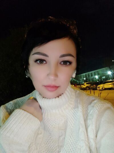  Hong Kong,   Julia, 41 ,   ,   