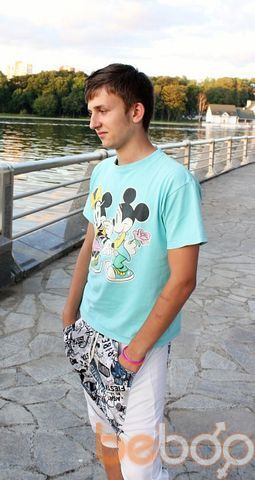  ,   Alexander, 32 ,   