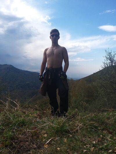  ,   Alex, 32 ,   ,   , c , 