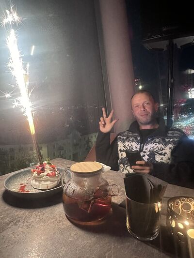  ,   Andrei, 39 ,   c 