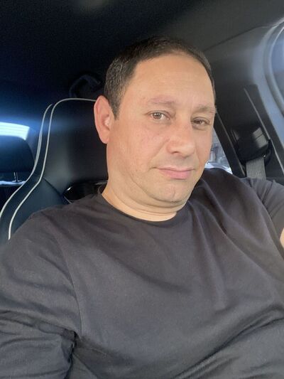  ,   Alex, 39 ,   ,   