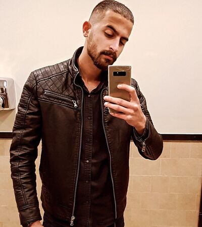  ,   Yahia, 25 ,   ,   